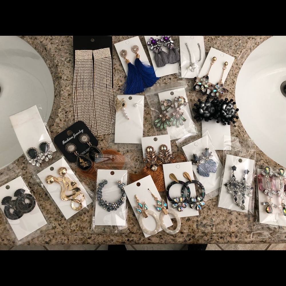 Earrings *LOT*